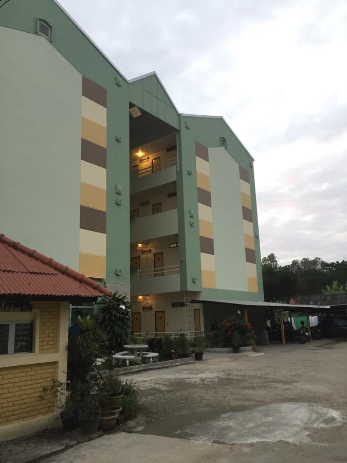 Lamphun Place Hotel Exterior photo